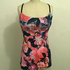 Beautiful lululemon strappy tank